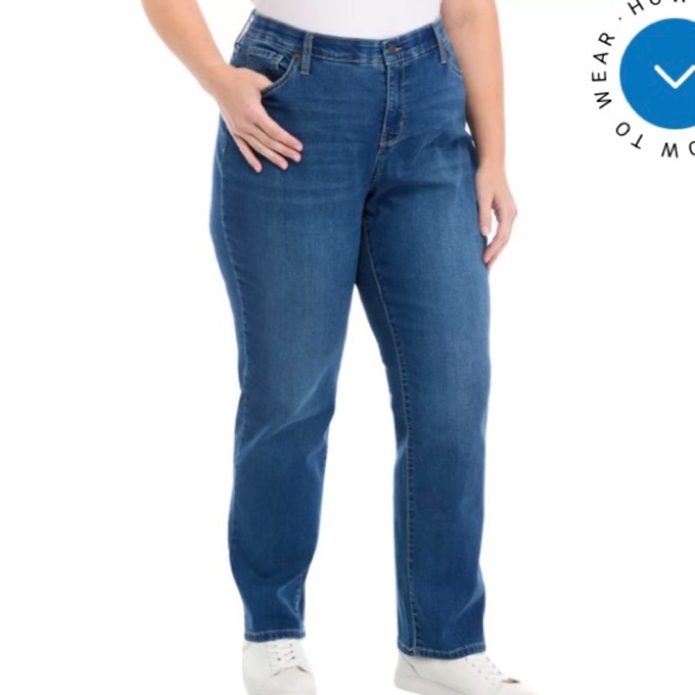 New with tags Wonderly women’s mid wash straight stretch denim jeans size 22W.